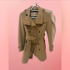Authentic Burberry wool coat size 2 (xs)